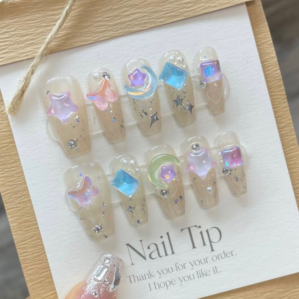 Press on nails